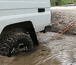 ‘Bog Out’ Turns Your Wheel Into a Winch, Gets You Unstuck From Anything