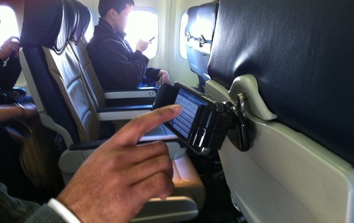 iPad-iPhone Airplane Seat Mount