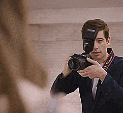 Canon Speedlite Automatically Finds The Best Spot For Flash