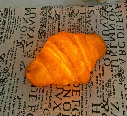 These Crescent and Dinner Roll Lamps Make The Perfect Night-Light For Bread Lovers