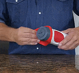 Drink&Buddy: A Water Bottle That You Can Share With Your Dog