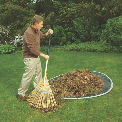 Easy Leaf Bag Loader 6