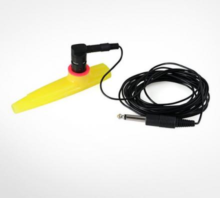 Electric Kazoo: Plug It Into a Speaker To Make It Even More Annoying