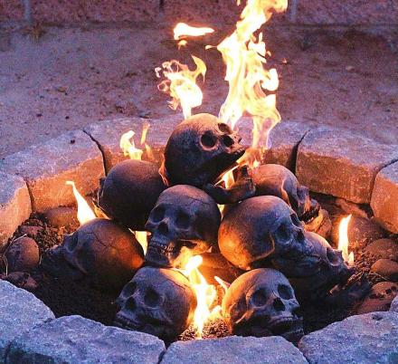 You Can Now Get Fireproof Human Skulls For Your Fire-pit, and They’re Pretty Creepy