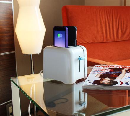 Foaster: A Toaster iPhone Charger (Take 2)