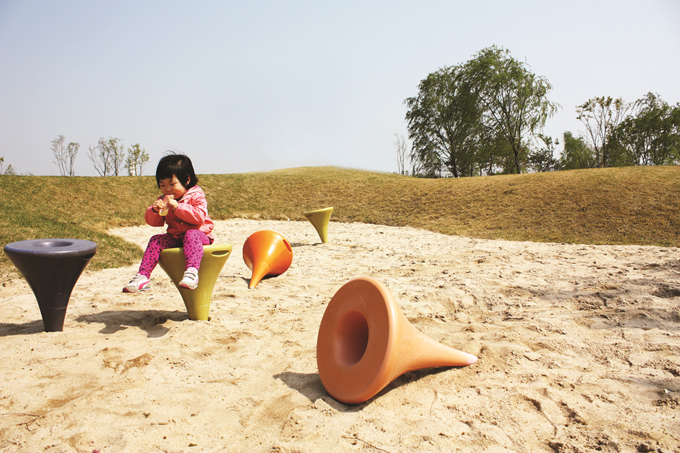Giant Tack Beach Chairs 2