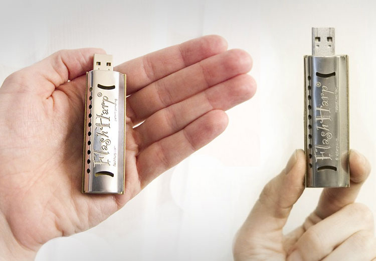 Harmonica Flash Drive