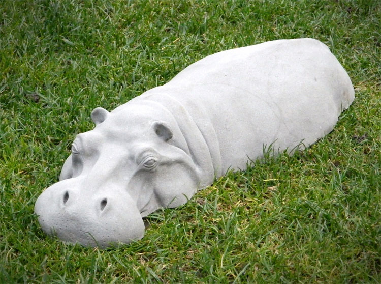 Hippo Lawn Sculpture