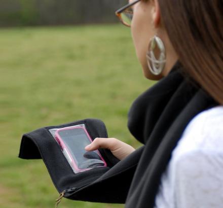 Phone Scarf With Window – Phone Holding Scarf