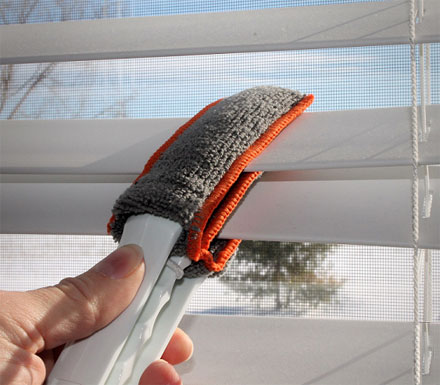 Microfiber Blind Duster