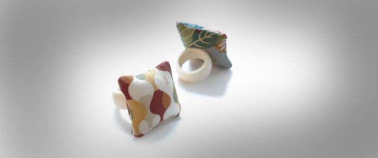 Mini Pillow Cushion Ring 1