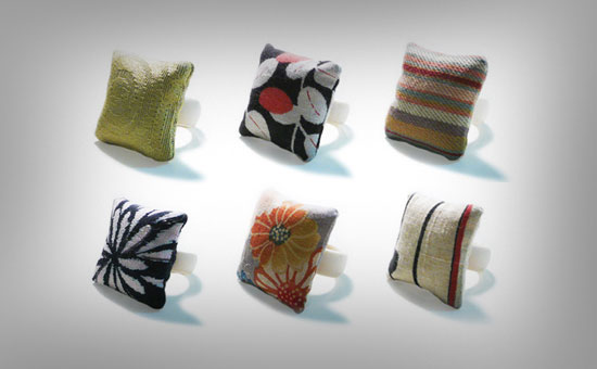 Mini Pillow Cushion Ring 2