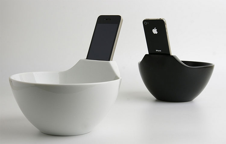 Ramen Bowl iPhone Dock 1