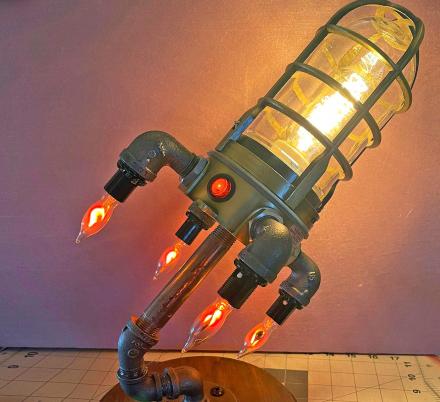 This Retro Rocketship Lamp Is a Perfect Addition To Any Space Nerd’s Desk