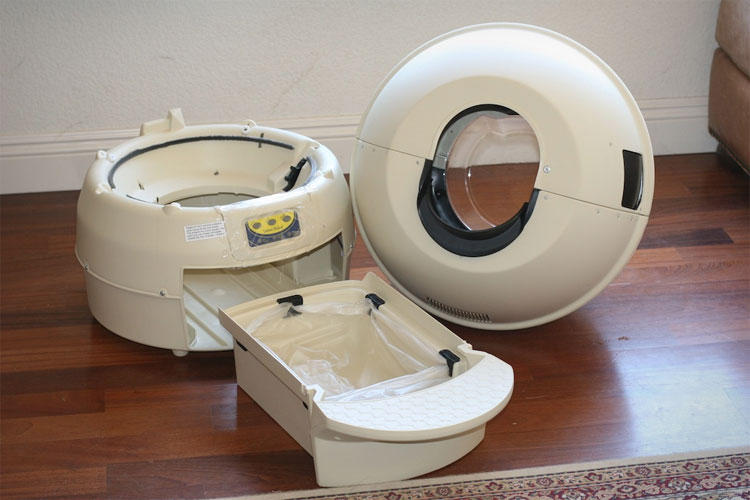 Self Cleaning Kitty Litter Robot