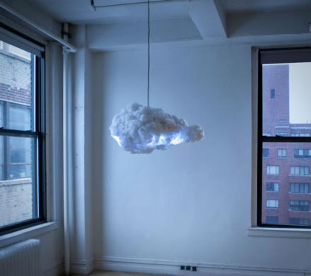 Smart Cloud Mimics a Thunderstorm and Plays Music
