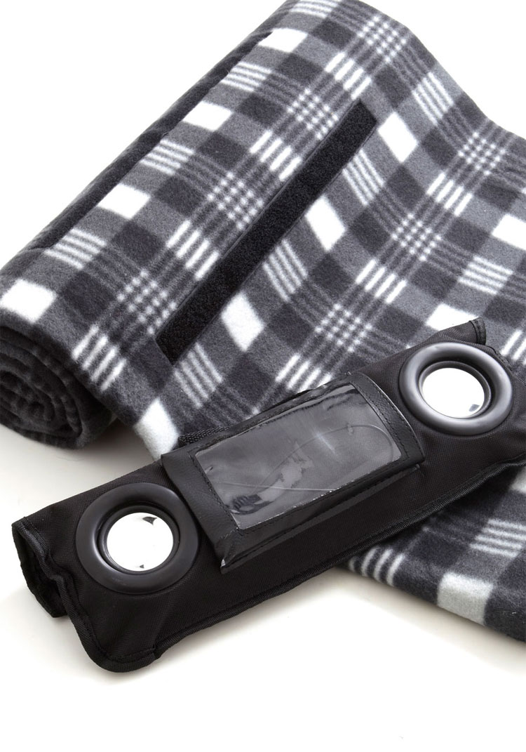 Picnic Blanket With Speaker