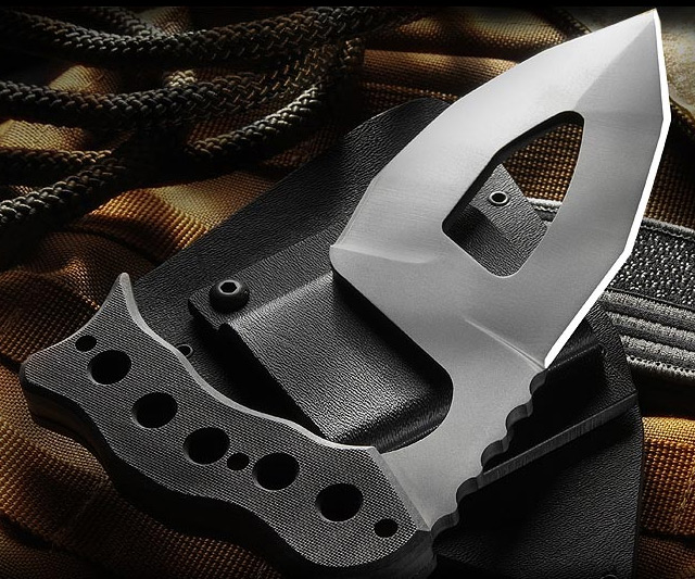 Tactical Manticuda Knife 1