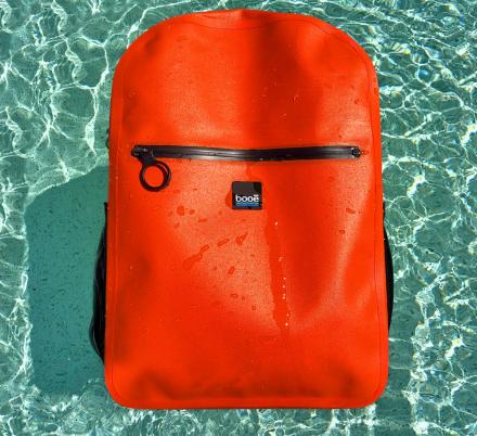 The BooÄ“ Hybrid 20 Is Backpack That’s 100% Waterproof