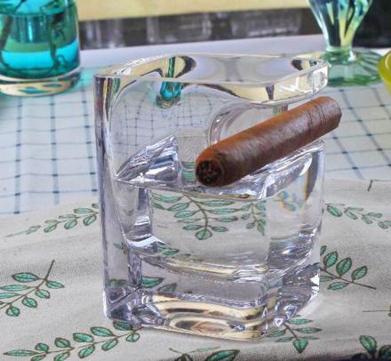 There’s a Whiskey Glass That Has an Integrated Cigar Holder On The Side Of It