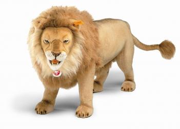 Life Sized Stuffed Male Lion