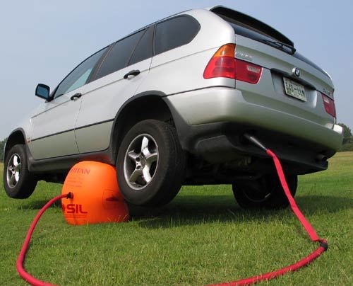 Exhaust Car Jack -  Car Jack Uses Your Cars Own Exhaust To Lift Your Car