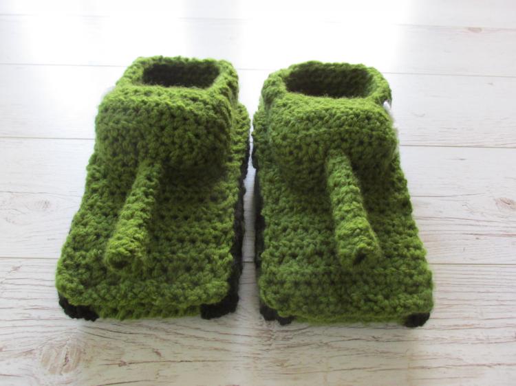 Crochet Tank Slippers - Funny tank shaped knit slippers