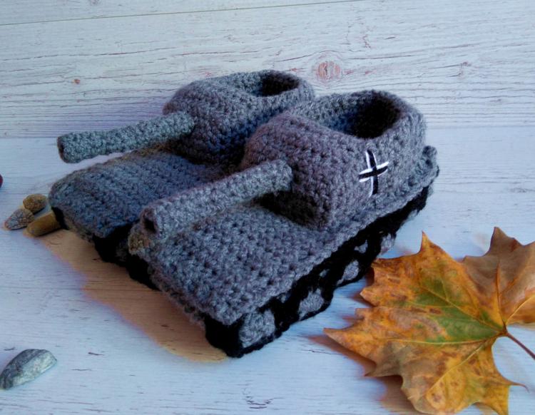 Crochet Tank Slippers - Funny tank shaped knit slippers
