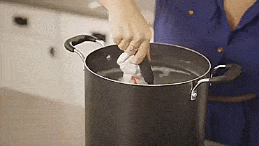 Chef Al Dente Singing Chef Pasta Timer - Floating chef speaker gets perfectly cooked pasta every-time