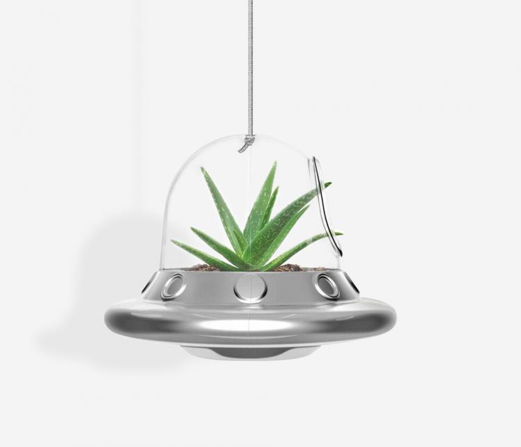 Alien Invasion Flying Saucer Hanging Air Plant Holder - UFO alien ship succulent planter
