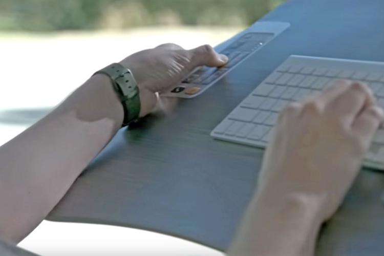 Altwork Robotic Moving Desk - futuristic desk workstation
