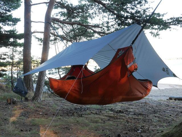 Amok Hammock Lets You Actually Lay Flat - Lay flat camping hammock