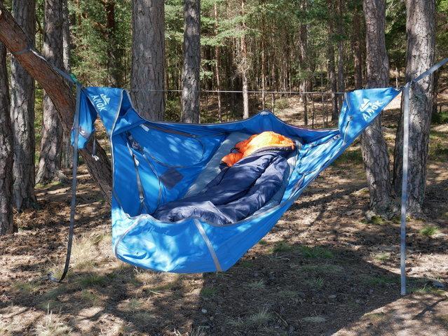 Amok Hammock Lets You Actually Lay Flat - Lay flat camping hammock