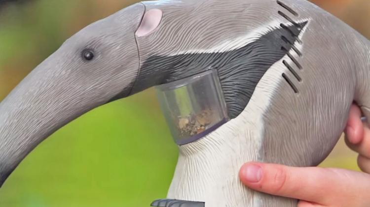 Anteater Bug Vacuum - Bug Observer Toy