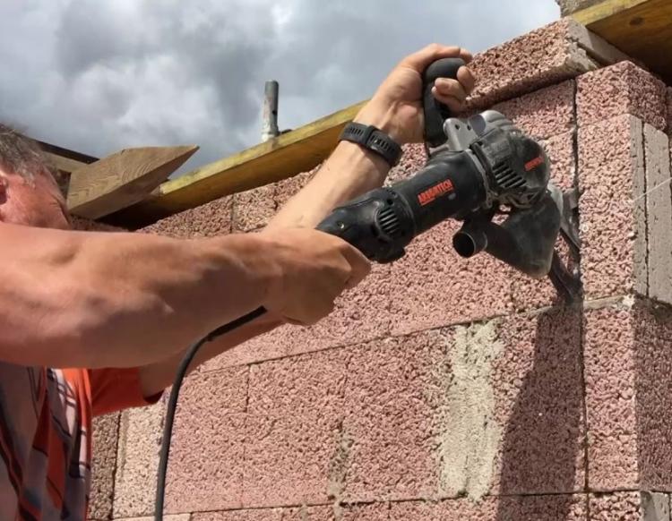 Arbortech Brick and Mortar Saw Saws Through Brick Like Butter - Arbortech brick saw AS170