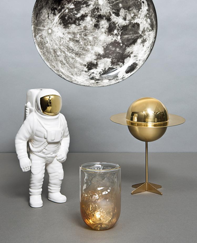 Astronaut Flower Vase - Space Man Vase
