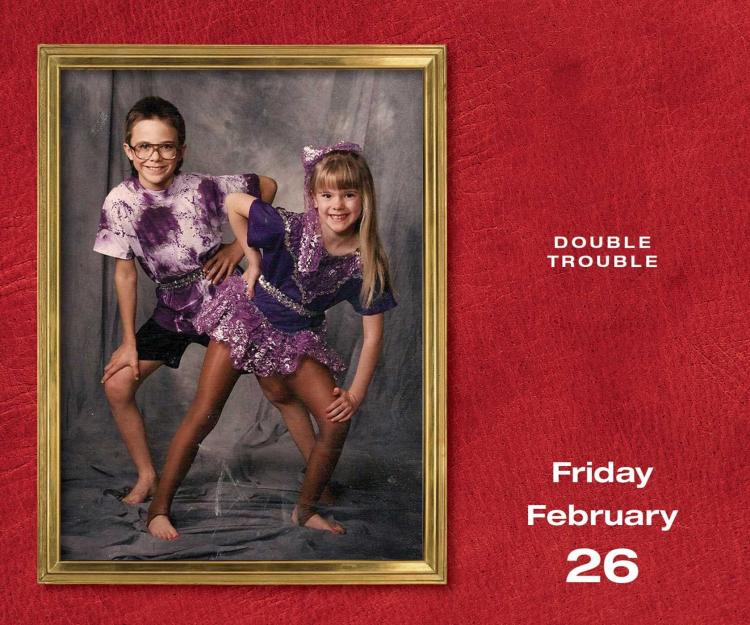 Awkward Family Photos Calendar 2016