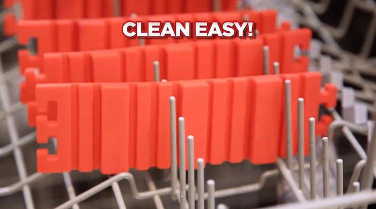 Bake Snake: Flexible Cake Molder Lets You Bake Any Shaped Cake