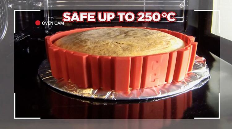 Bake Snake: Flexible Cake Molder Lets You Bake Any Shaped Cake