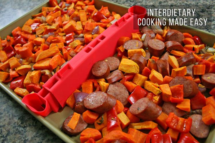 BakeSplit Universal Baking Pan Divider - Baking Pan Splitter Lets You Cook/Bale Two Separate Meals With 1 Pan