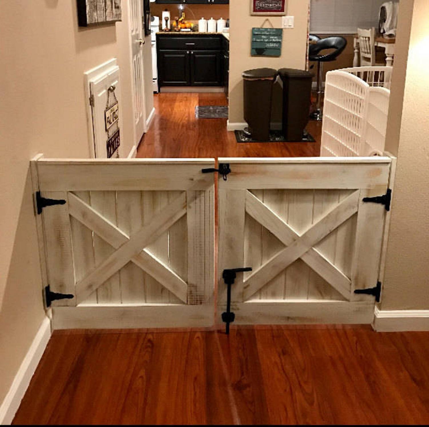 Barn Door Baby Gate - Barn Door dog gate rustic farmhouse barn door design