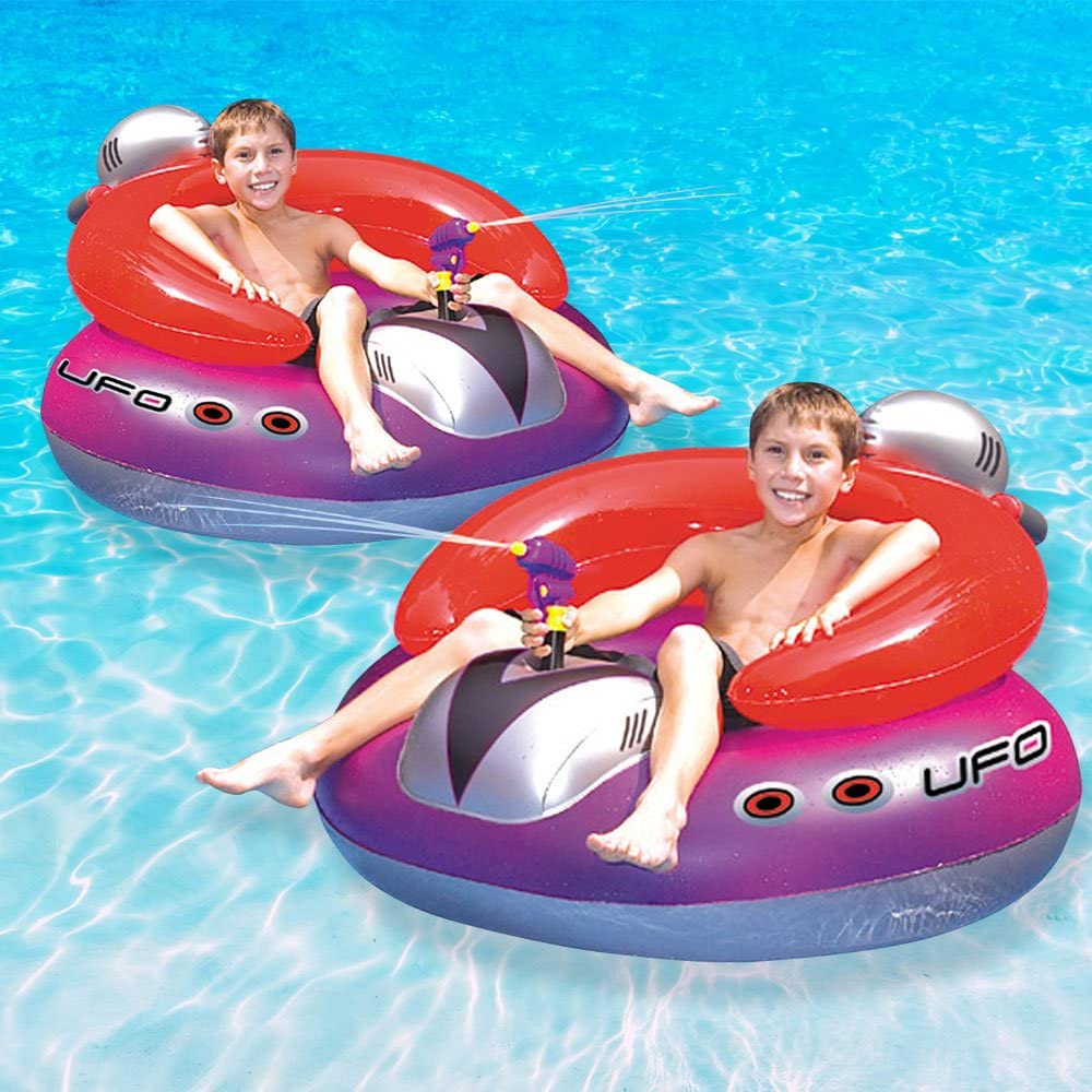 Inflatable pool float with integrated squirt guns - Pool toy with built-in water blaster