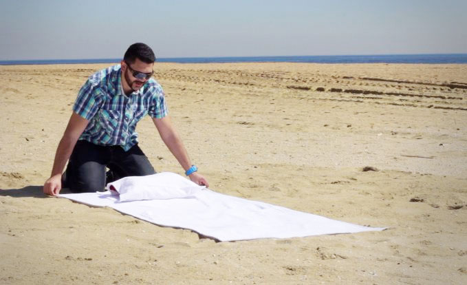 Beach Vault Conceals Your Valuables At The Beach