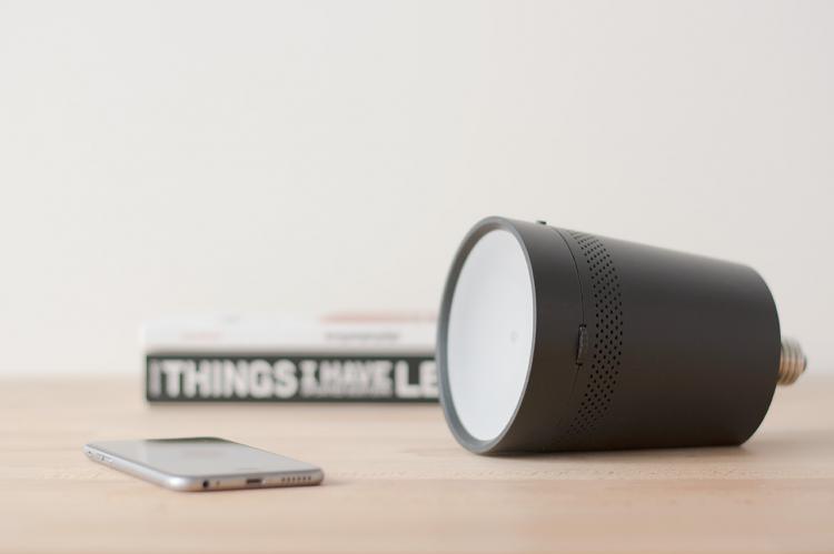 Beam Smart Projector - Light Socket