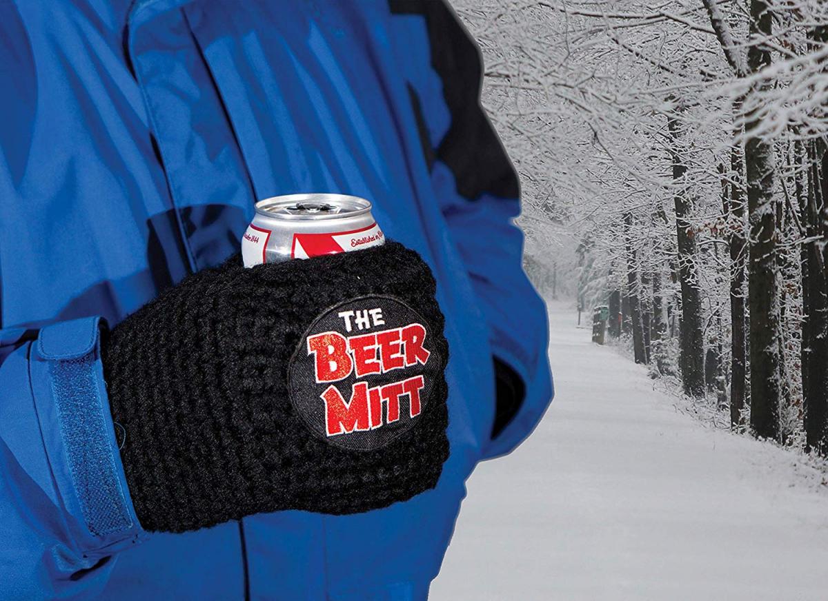 Beer Mitts - Beer koozie mittens hold your beer in the winter