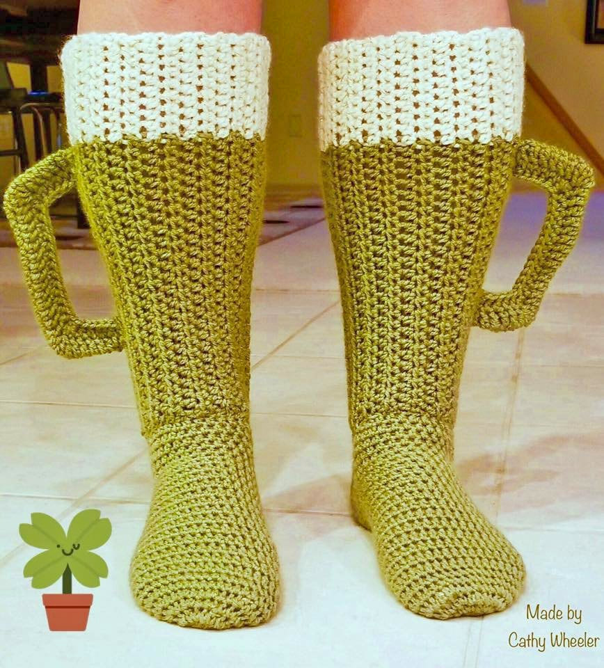 Knitted Beer Mug Socks With 3D Handle - Funny beer socks