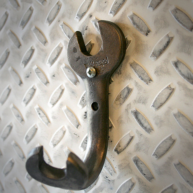 Bent Wrench Hooks