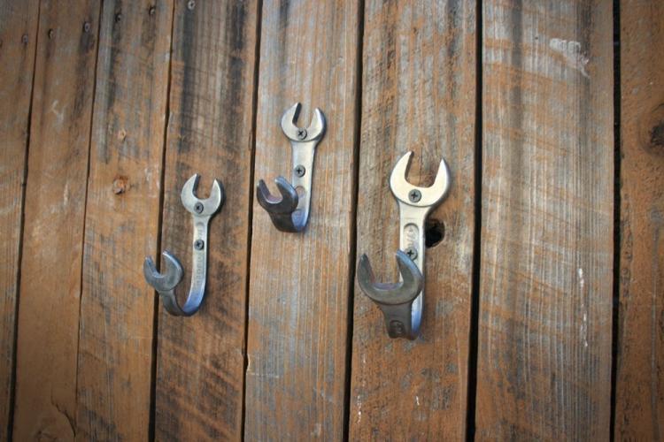 Bent Wrench Hooks