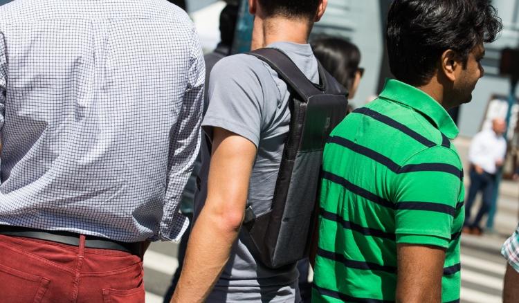 Betabrand - Ultra-slim laptop bag - hides under jacket