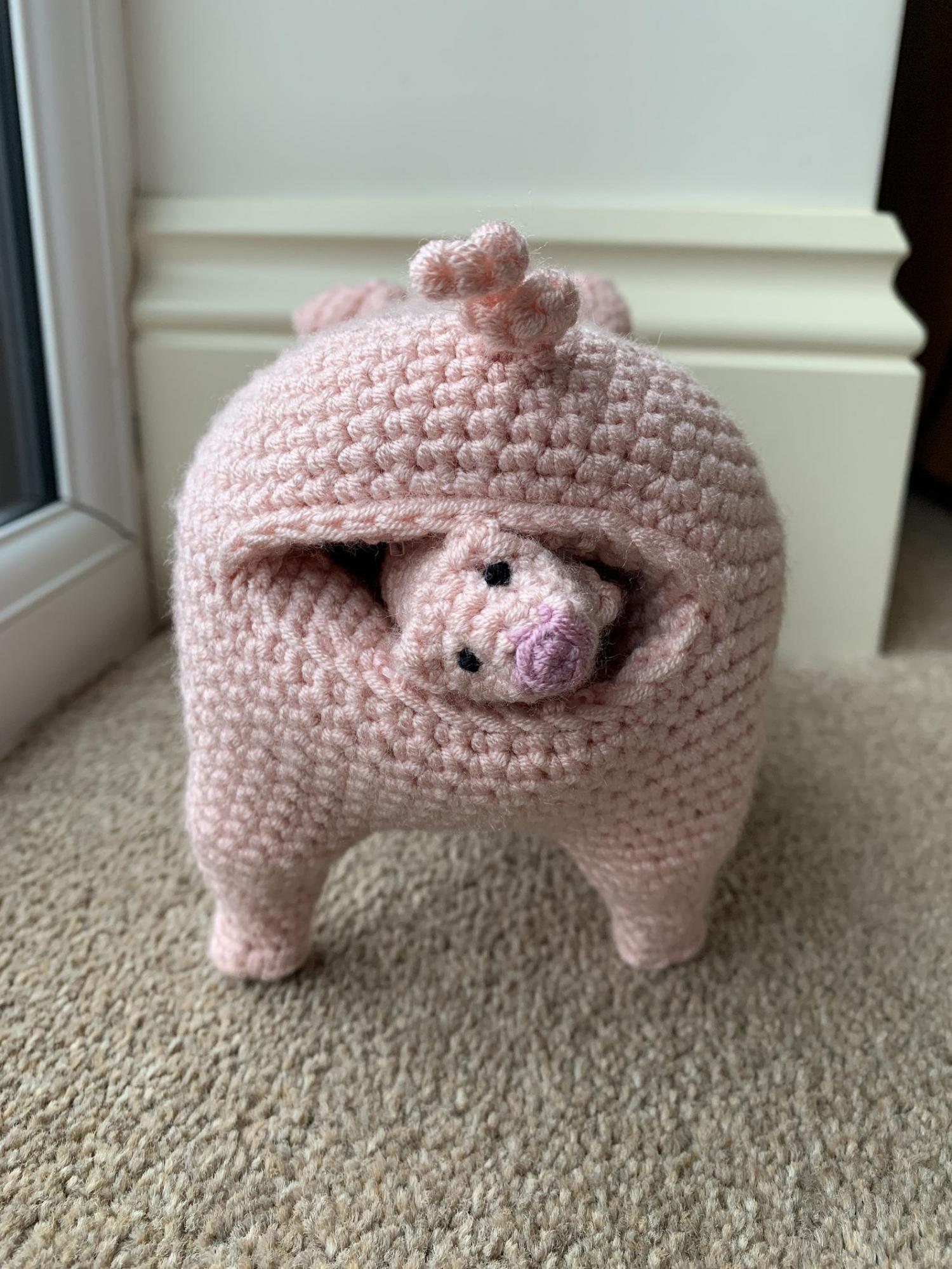 Birthing Pig That Feeds Its Piglets - Pig with Piglets Crochet Pattern